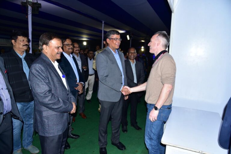 0a6ea9fc-50c0-4a4e-b1ec-73114657dbc7